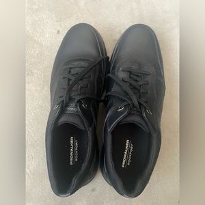 Rockport prowalker  Black Mens shoes size 10.